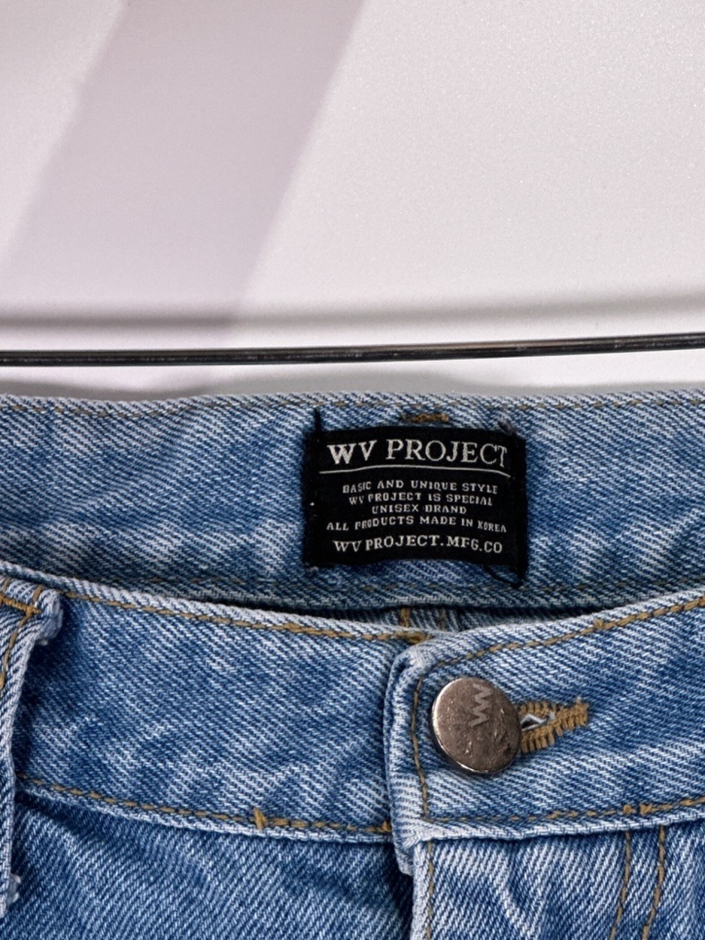 WV Project Straight Leg Jeans Raw Hem Zigzag Pockets Denim Light Wash L - Picture 6 of 15